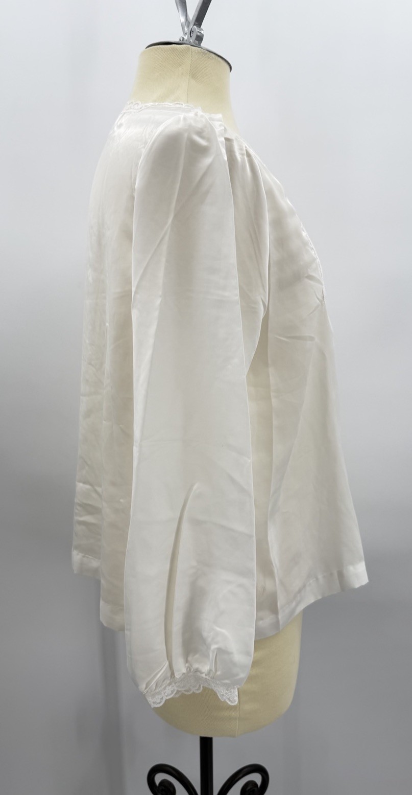 Vintage Barbizon Lounge Wear White Bed Jacket Medium Satin Floral Embroidered