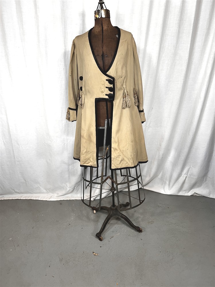 antique coat tan black high style for study Edwardian bust 36 original 1880