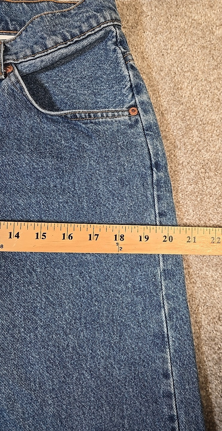 Levi’s 962 Vintage Loose Fit Straight Med Wash Orange Tag USA Made Juniors 11 M