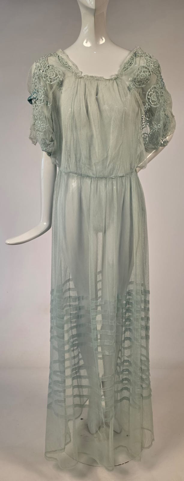 EDWARDIAN SEA FOAM GREEN NET LONG DRESS W LACE TRIMMED PUFF SLEEVES + PLEATS