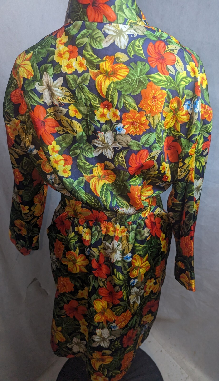 Lillian Lorow Designs Vintage 1980’s Floral robe Medium 10-12