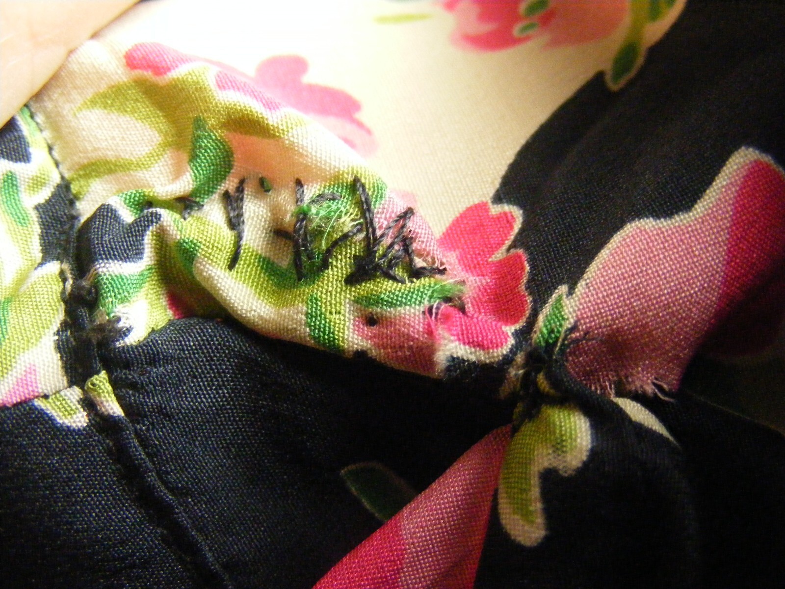 40s RAYON DRESS FLORAL PRINT BELTED BUTTON UP FULL SKIRT LIGHTWEIGHT 38″ X 30″ M