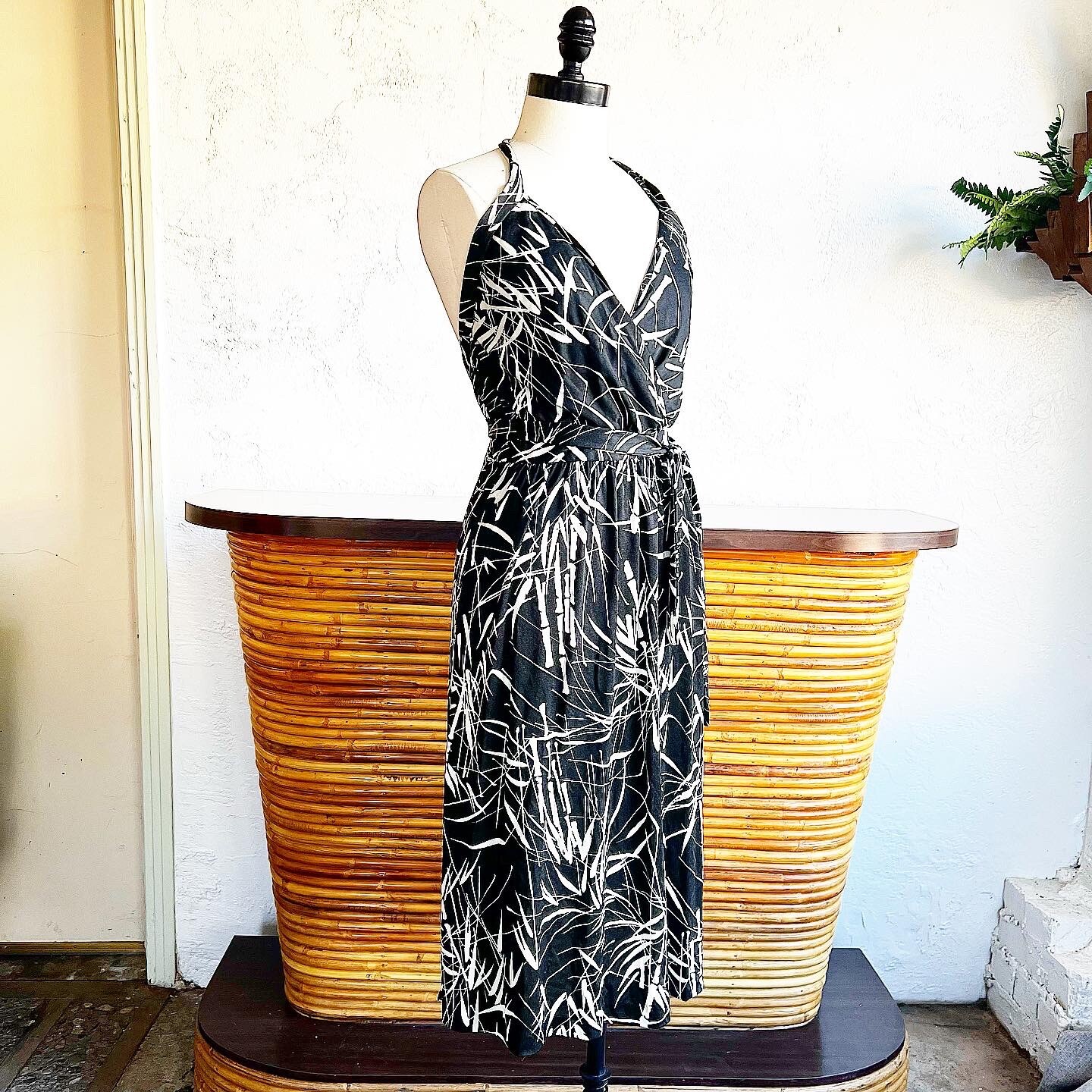 JOY STEVENS CALIFORNIA 70’s Black White Bamboo Tropical Vintage Halter Dress M