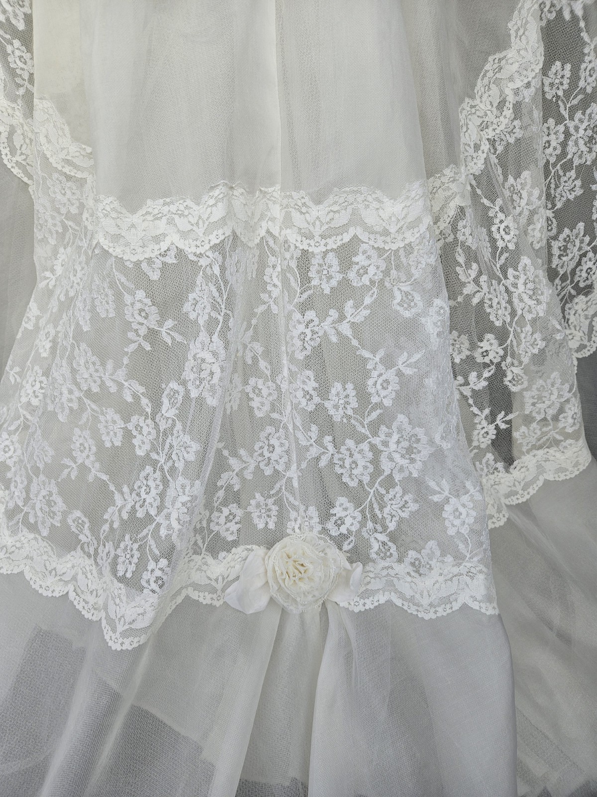 Vintage 1950s Silk Wedding Dress Cinderella Ballgown Lace Sleeves Basque Waist M