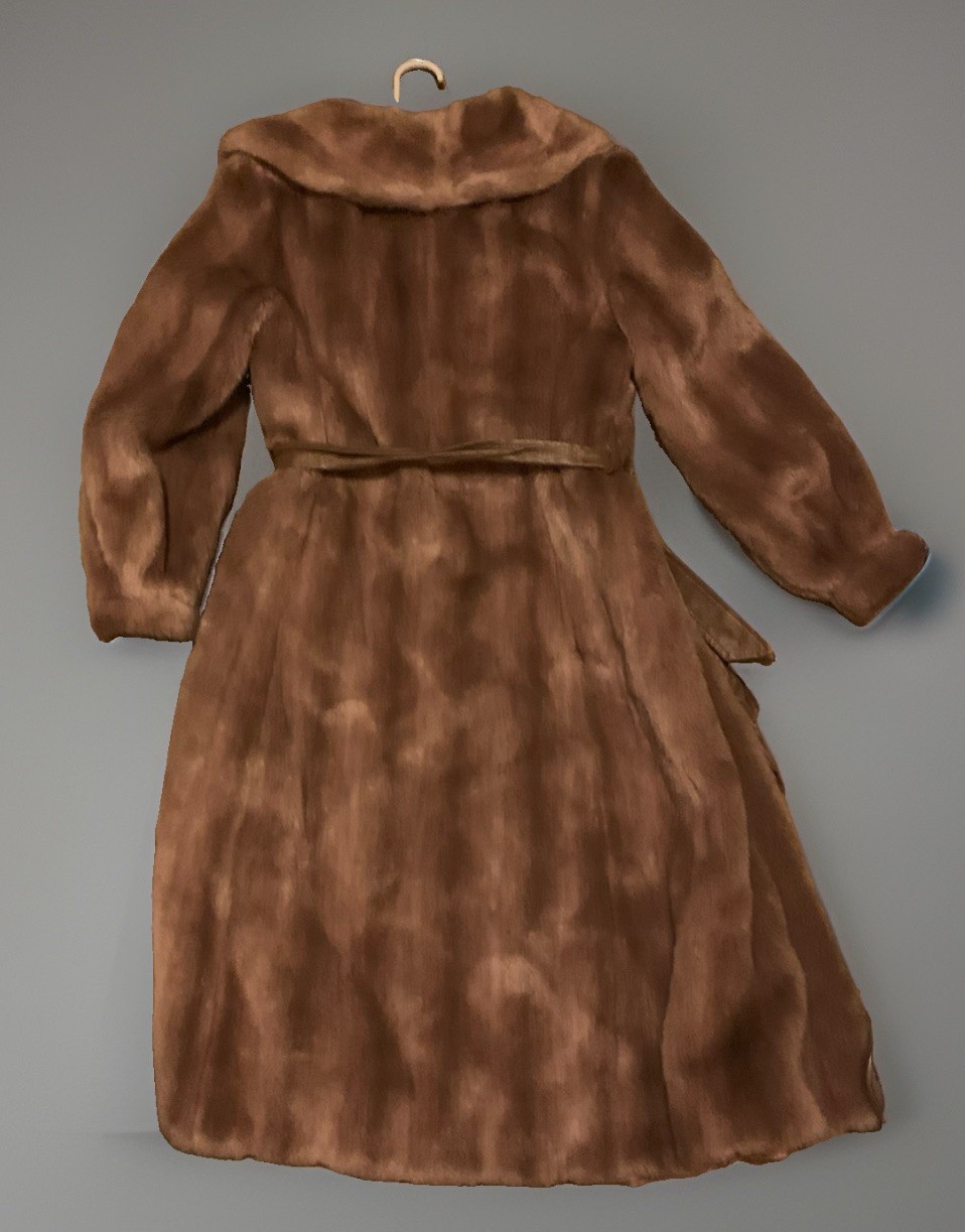 Women’s Vintage Light Brown Genuine Mink Fur Coat Jacket