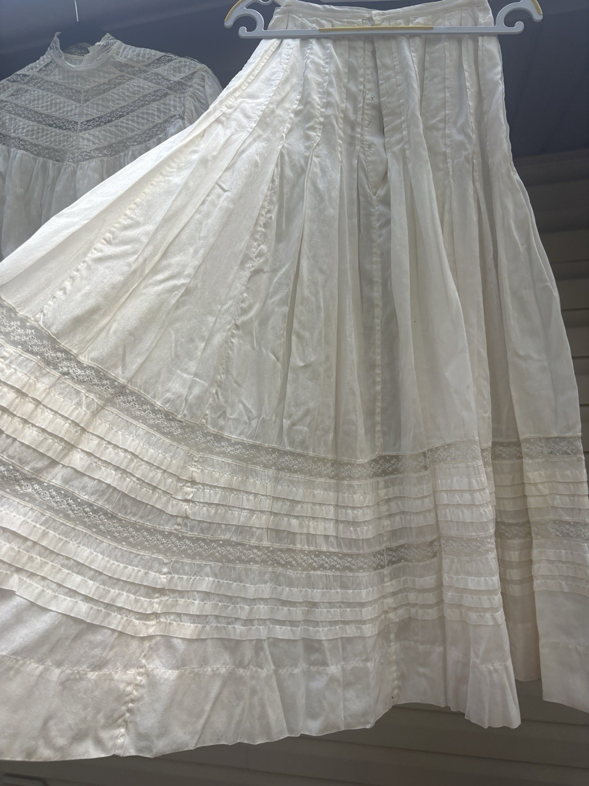 Antique Edwardian Wedding/Lawn/Tea Dress Ivory Cotton Lace Embroidery Small 2pc