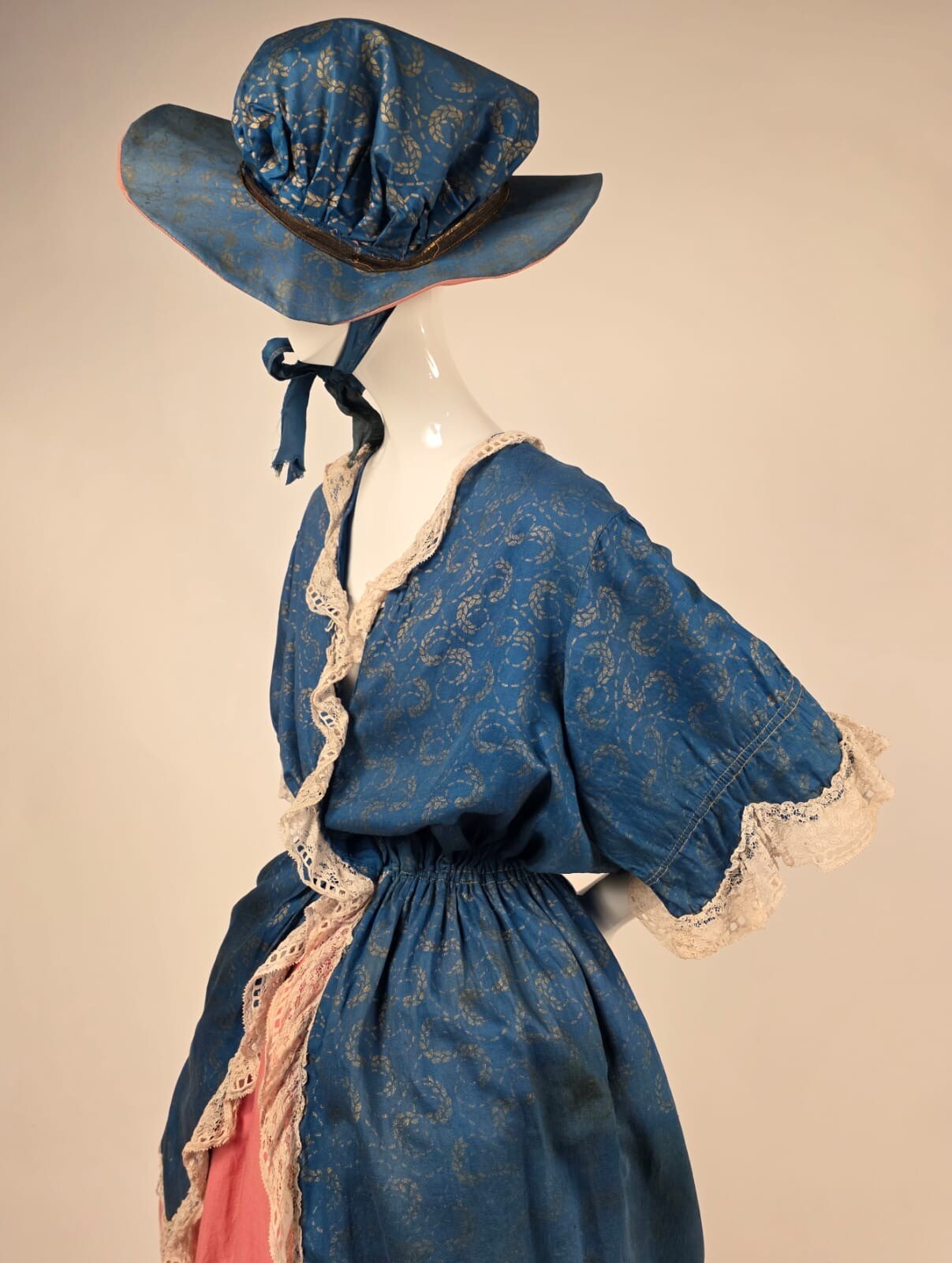 1920’S 3 PC GOLD STENCIL POLONAISE COSTUME DRESS W MATCHING HAT IN 18TH C STYLE