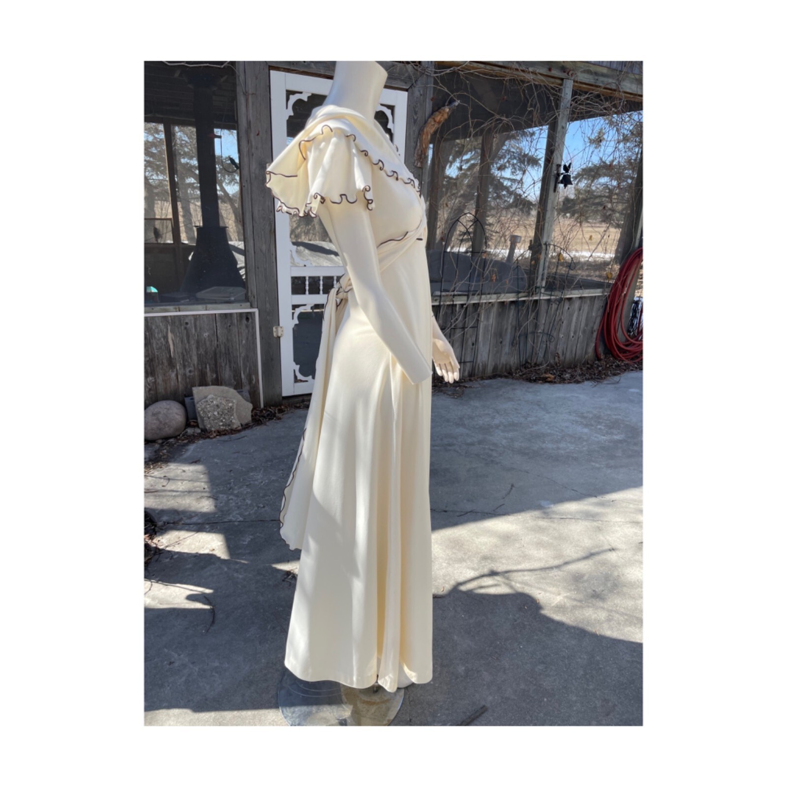 70s Ivory Maxi Dress Brown Ruffle Trim V Neck Cap Sleeve Wide Collar Wide Sash