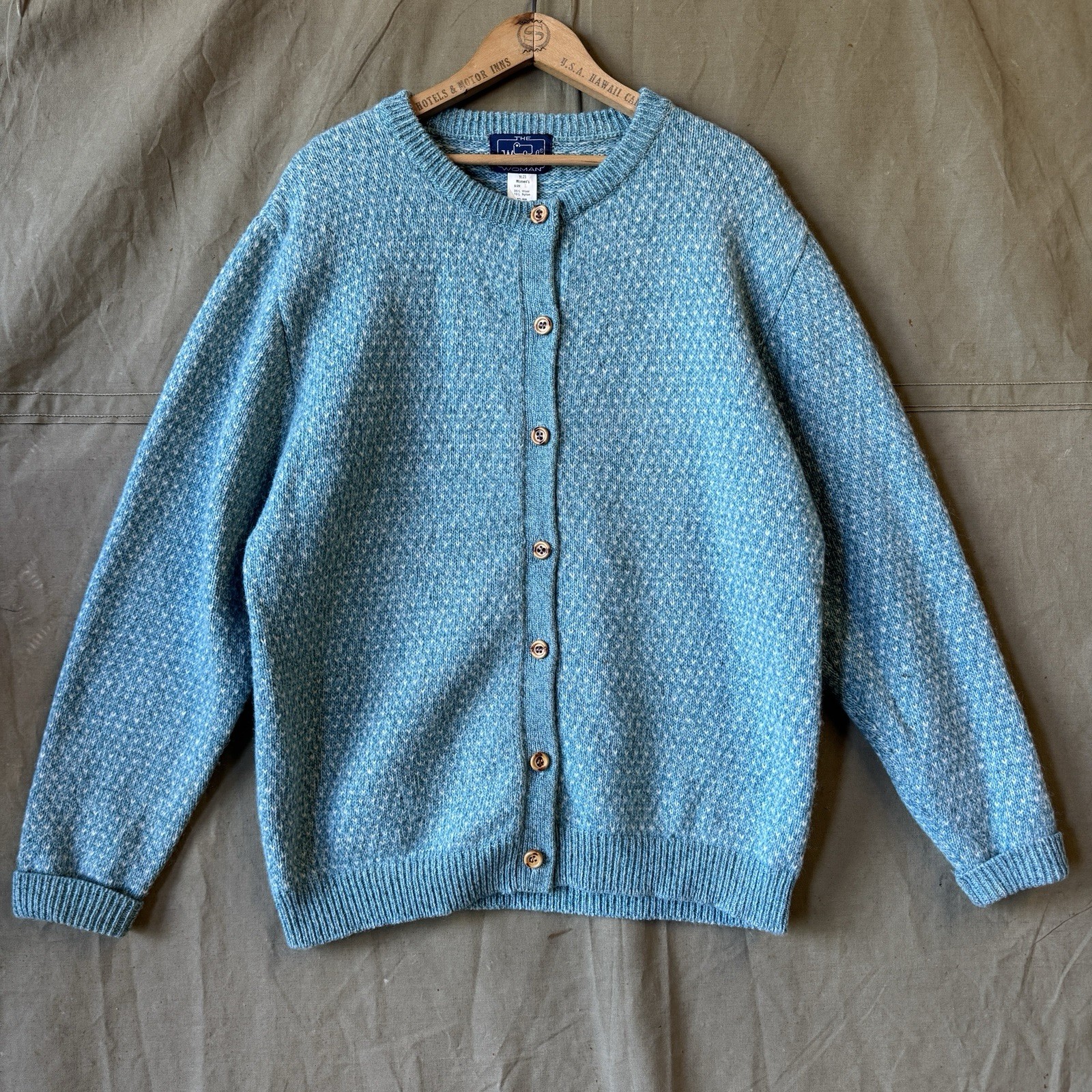 Vintage Women’s Woolrich Cardigan Wool Button Up Sweater Blue Sz Large 22.5X27