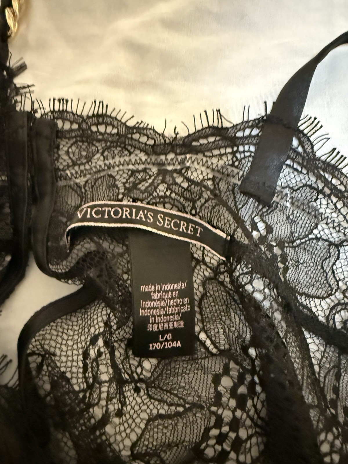 Vintage Victoria’s Secret Black Satin Lace Camisole Top Lingerie Large 173