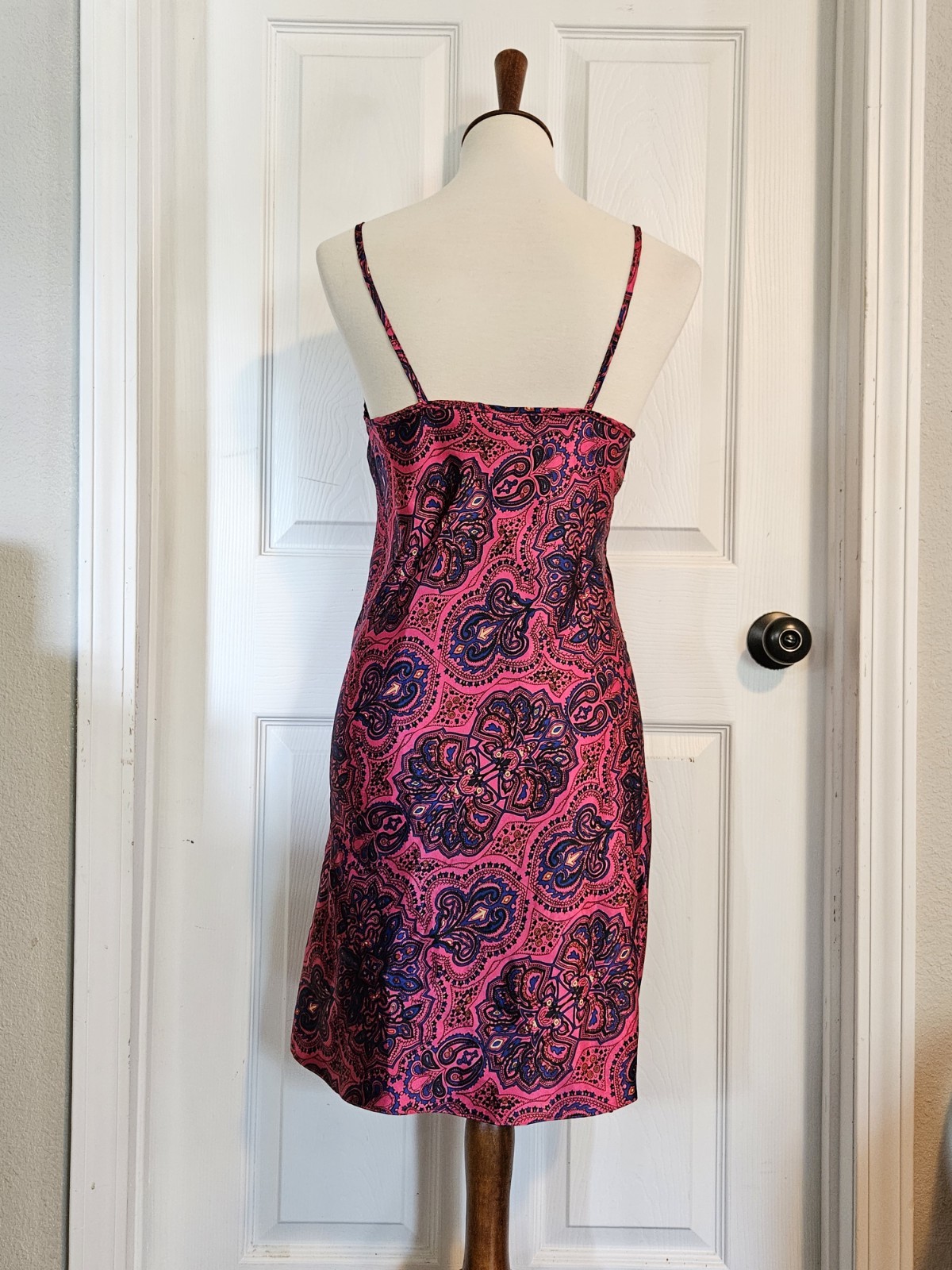 Vintage Magenta Pink Black Blue Paisley Satin Slip Dress Nightgown Size Small