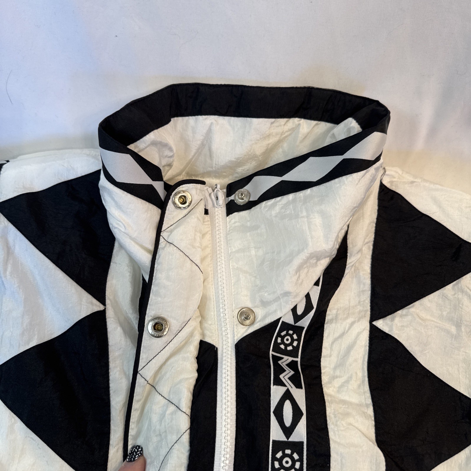 Vintage Lavon Jacket Womens Small Windbreaker Black White Zip And Snap 90’s