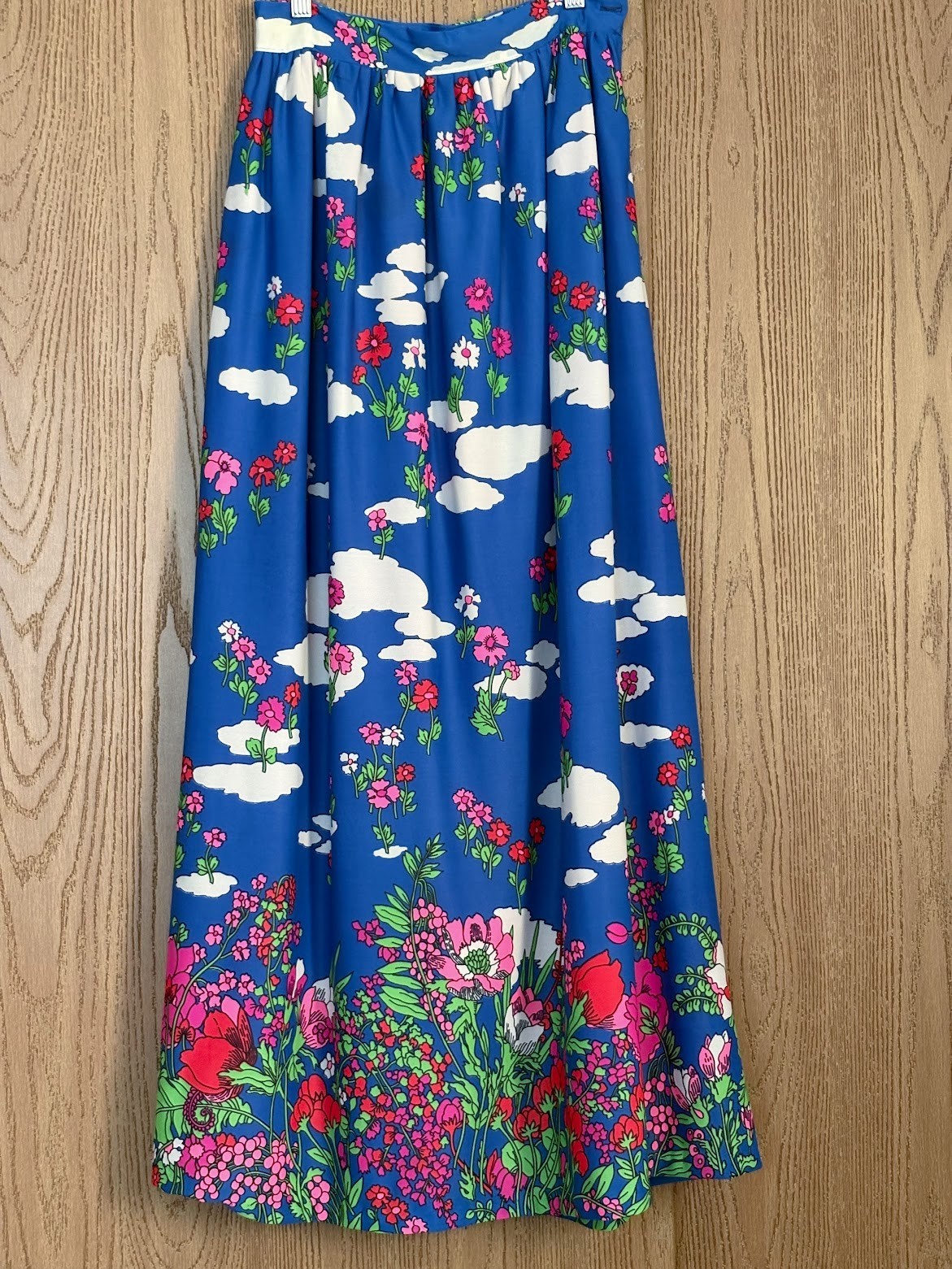 VTG 60’S-70’S VIBRANT FLOWER POWER NOVELTY PRINT SKIRT W24″