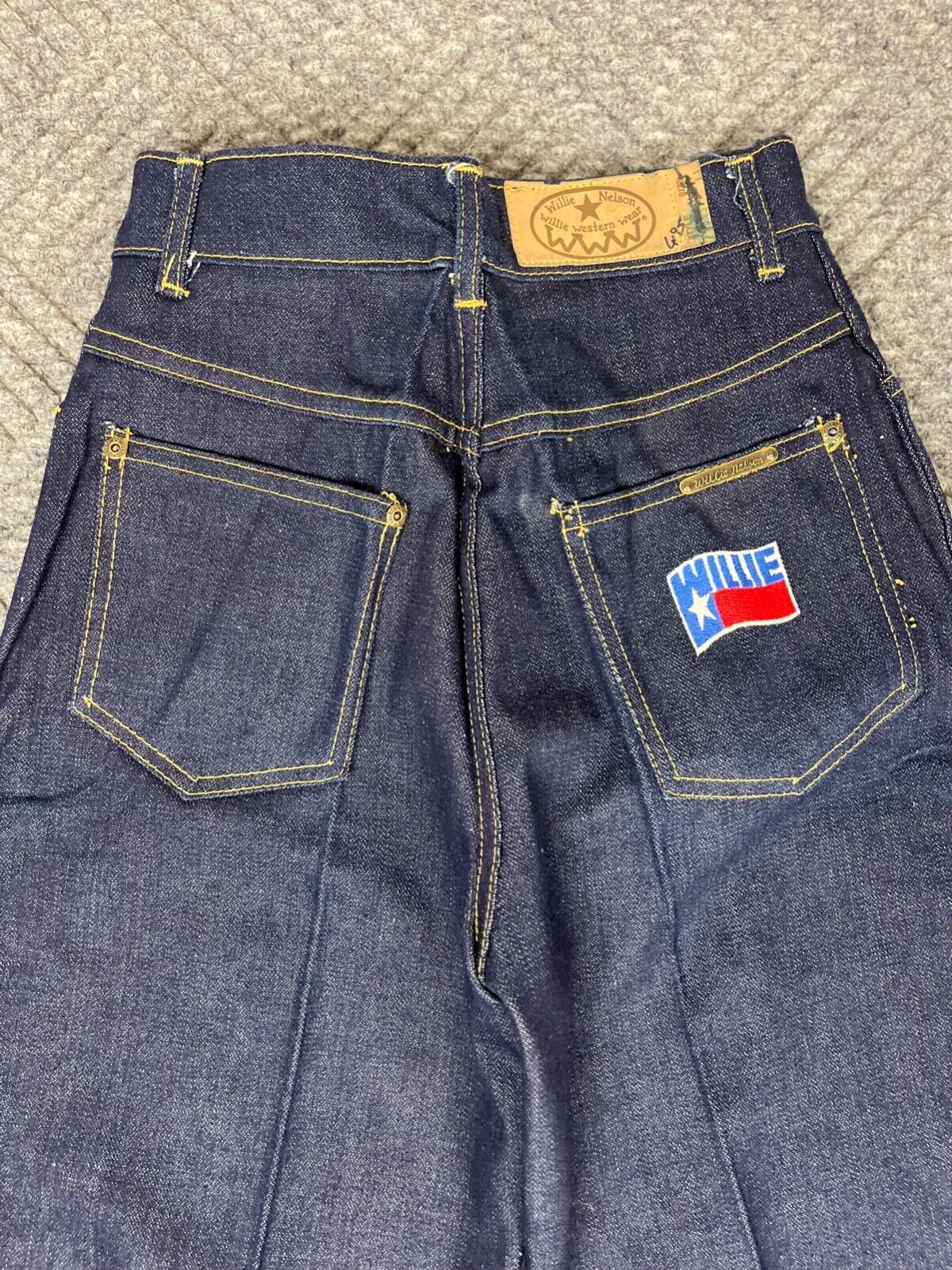 Vintage 80s WILLIE NELSON Denim Jeans Adult 26×35 Blue Dark Wash Embroidered NOS