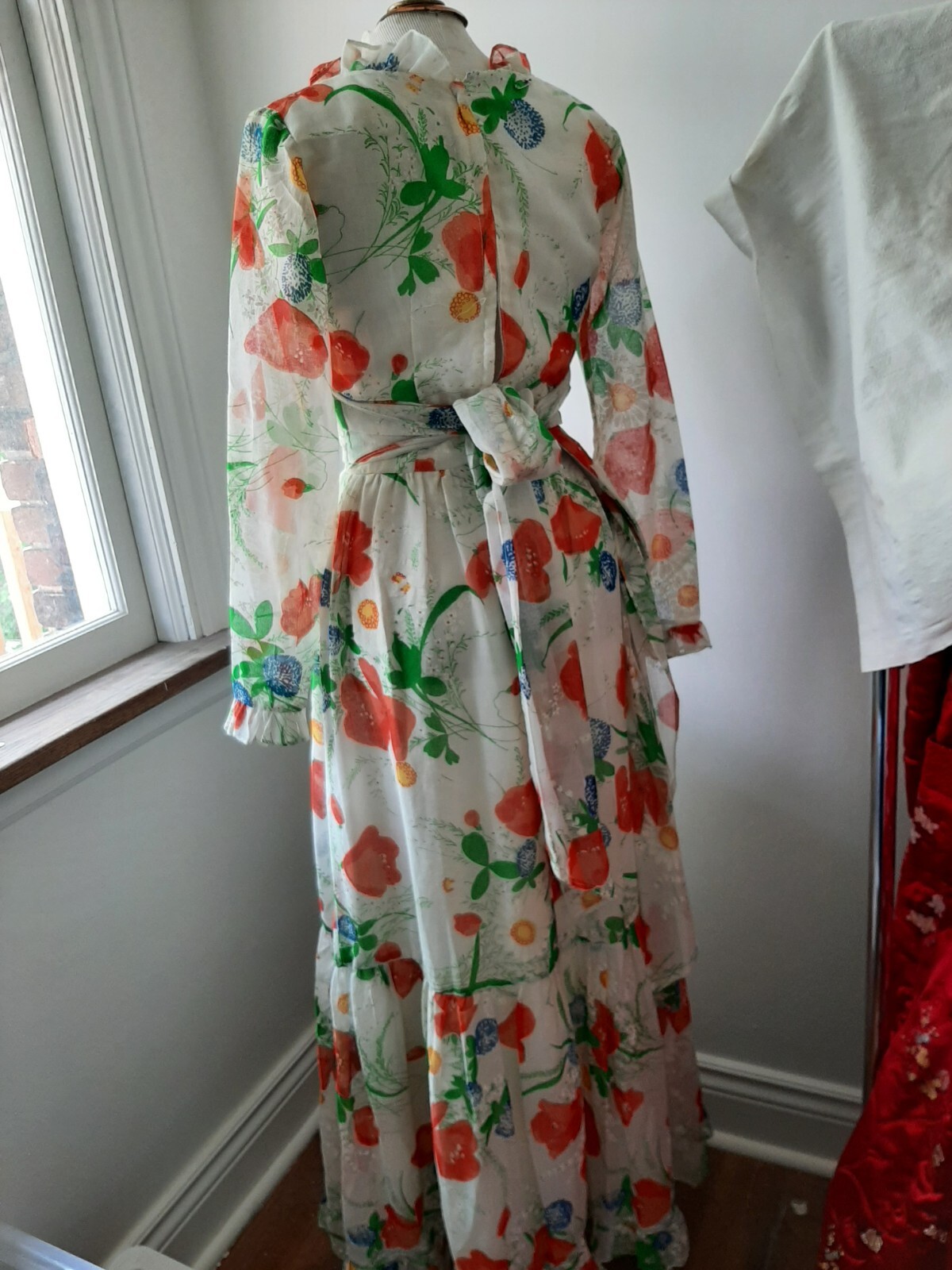 Vintage 1960s/70s Iconic Designer Angela Gore Floaty Floral Maxi Dress XS 25″W