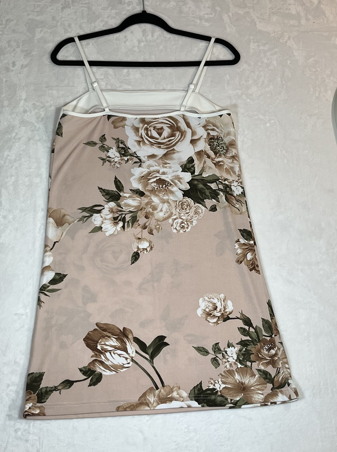 Diamond Tea Slip Sleepwear Champagne Pink Roses White Trim Straps Sexy Romantic