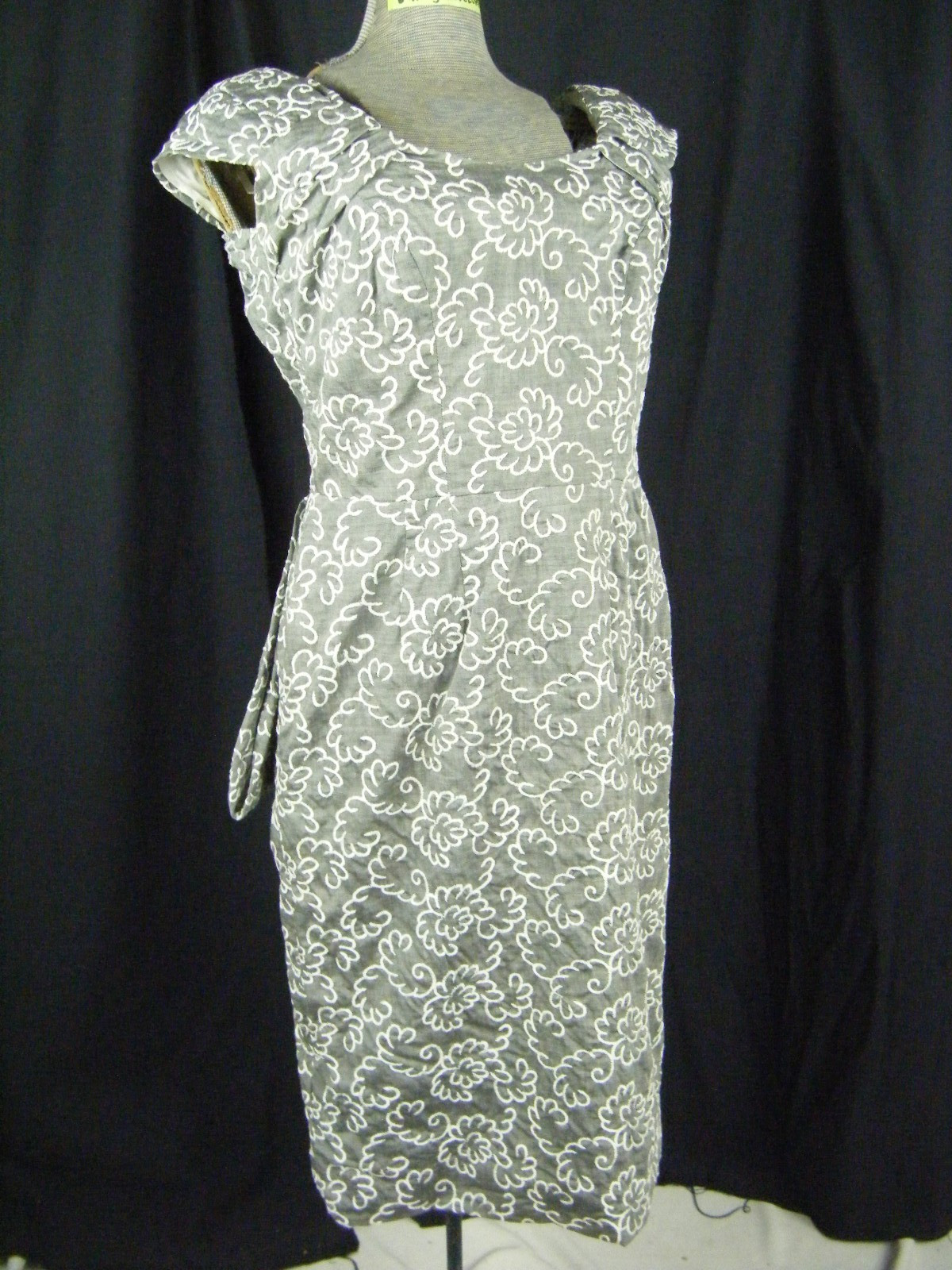Vtg 50s Grey White Floral Embroidery Bows Back Cocktail Dress-Bust 39/M