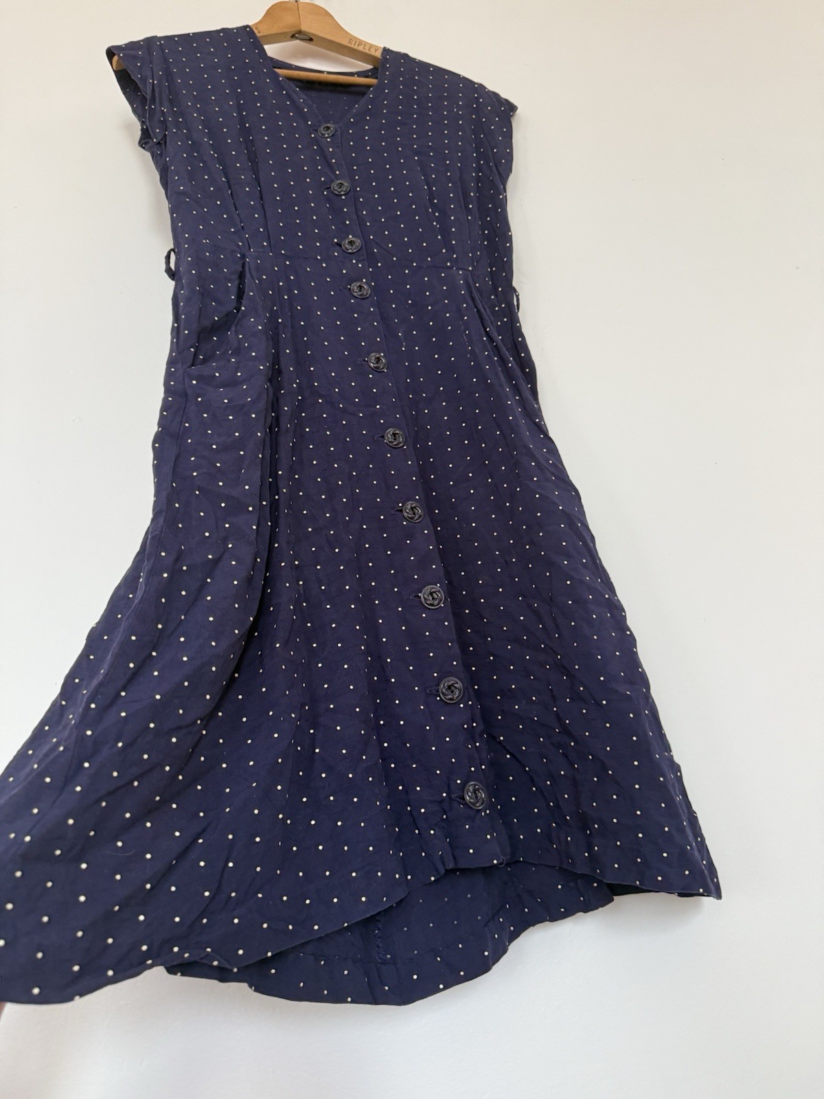 VINTAGE 40s FLOCKED POLKA DOT RAYON JERSEY BUTTON FRONT SLEEVELESS MIDI DRESS SM