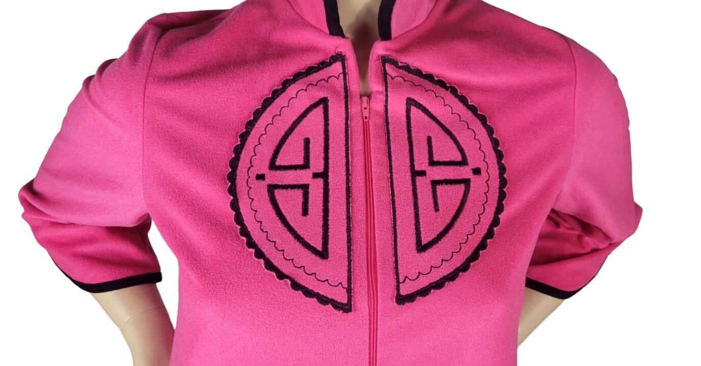 Vintage Madison Avenue by Plaza 9 Pink & Black Asian Motif Zip Robe Medallion