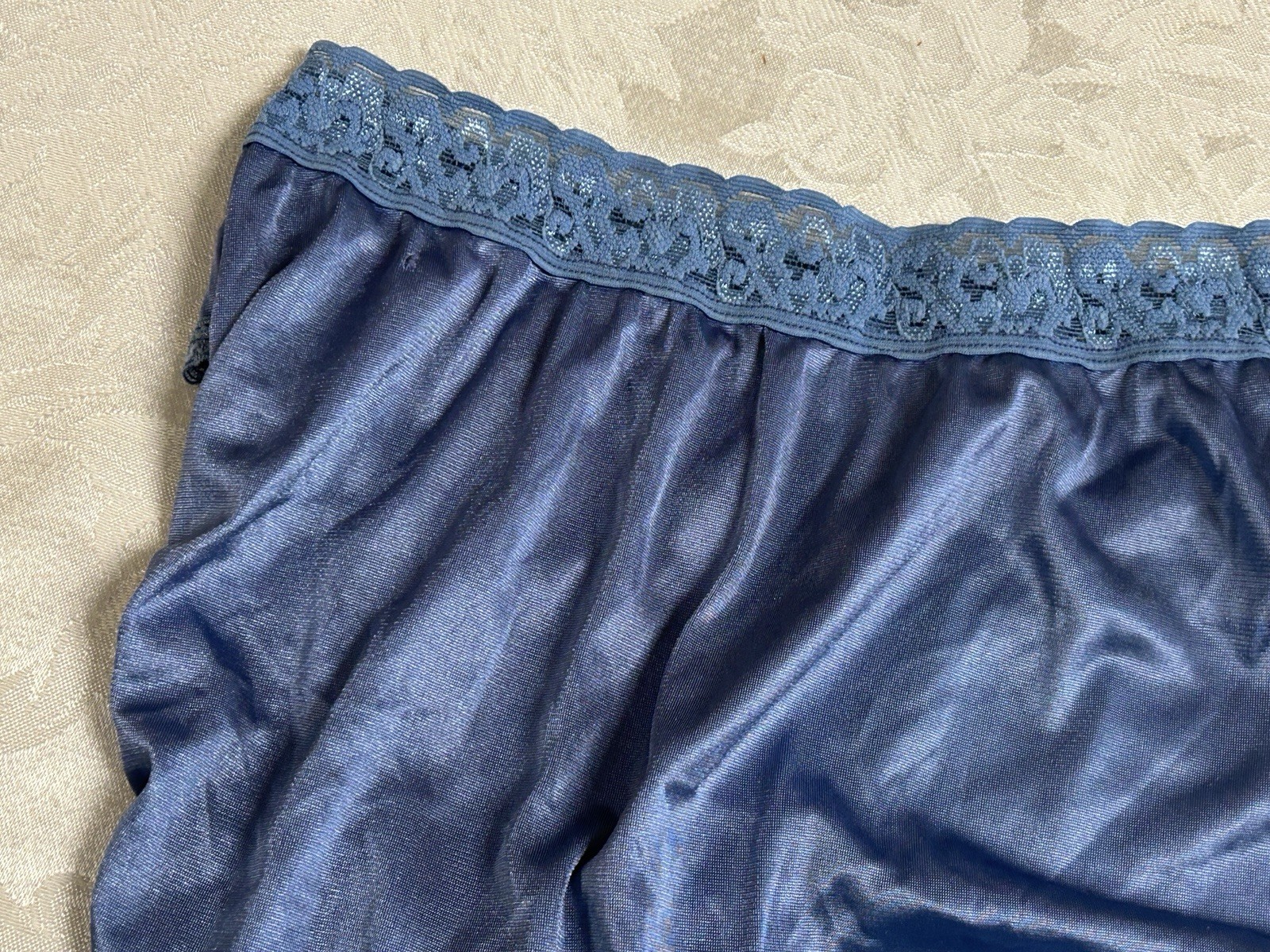 Vtg HANES Silky Satin Hi-Waist French Hi-Cut Wide Lace Band Size 6 Blue Panties