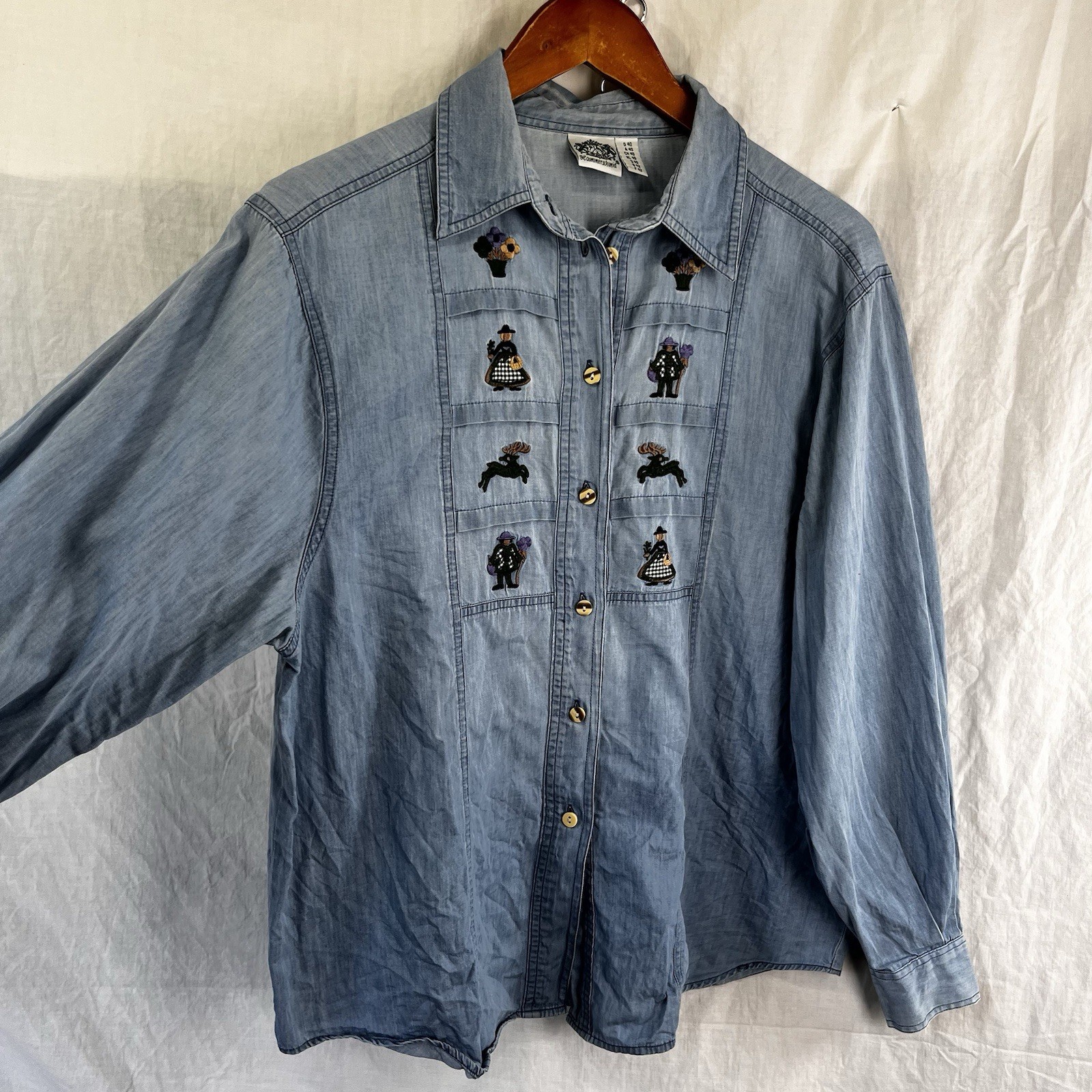 Hammerschmid Vintage Chambray Shirt Womens Size 40 German Cotton Embroidered