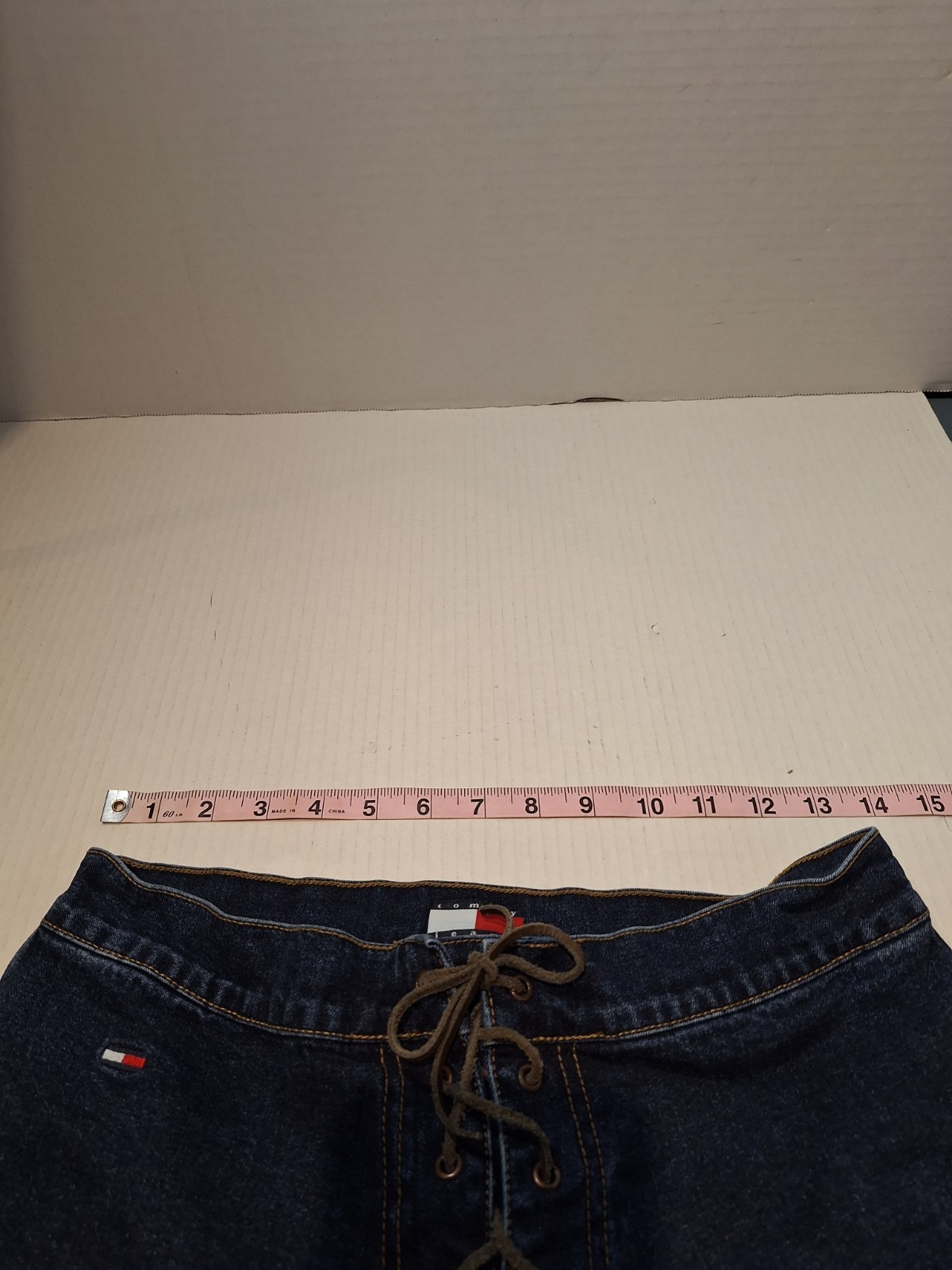 Vintage Tommy Hillfigure Jeans 2001 Size 7 Tall Dark Wash Cotton Blend Y2K