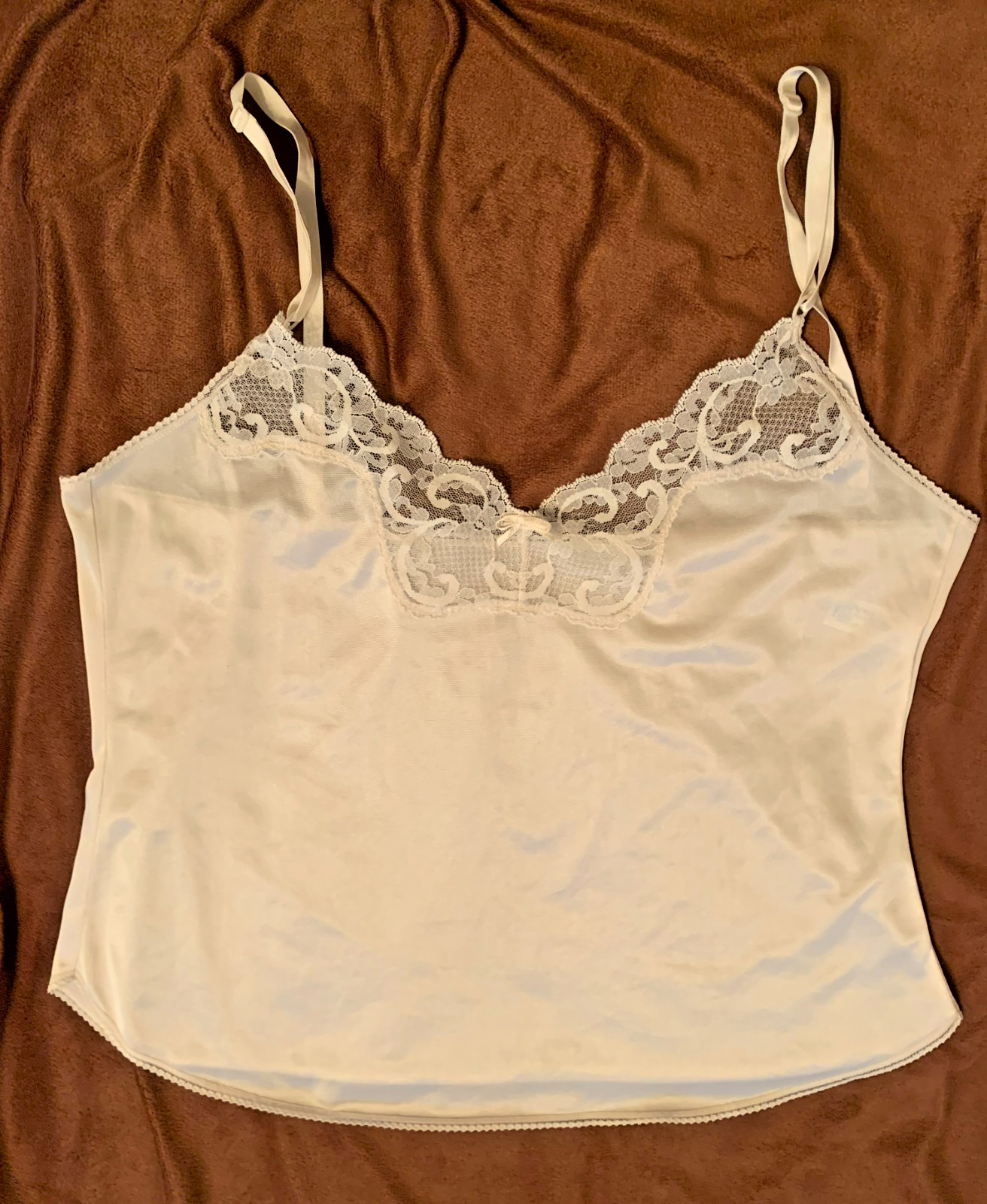 VTG JC PENNEY cami ivory sz L 36; nylon; adjustable spaghetti straps lace #3091