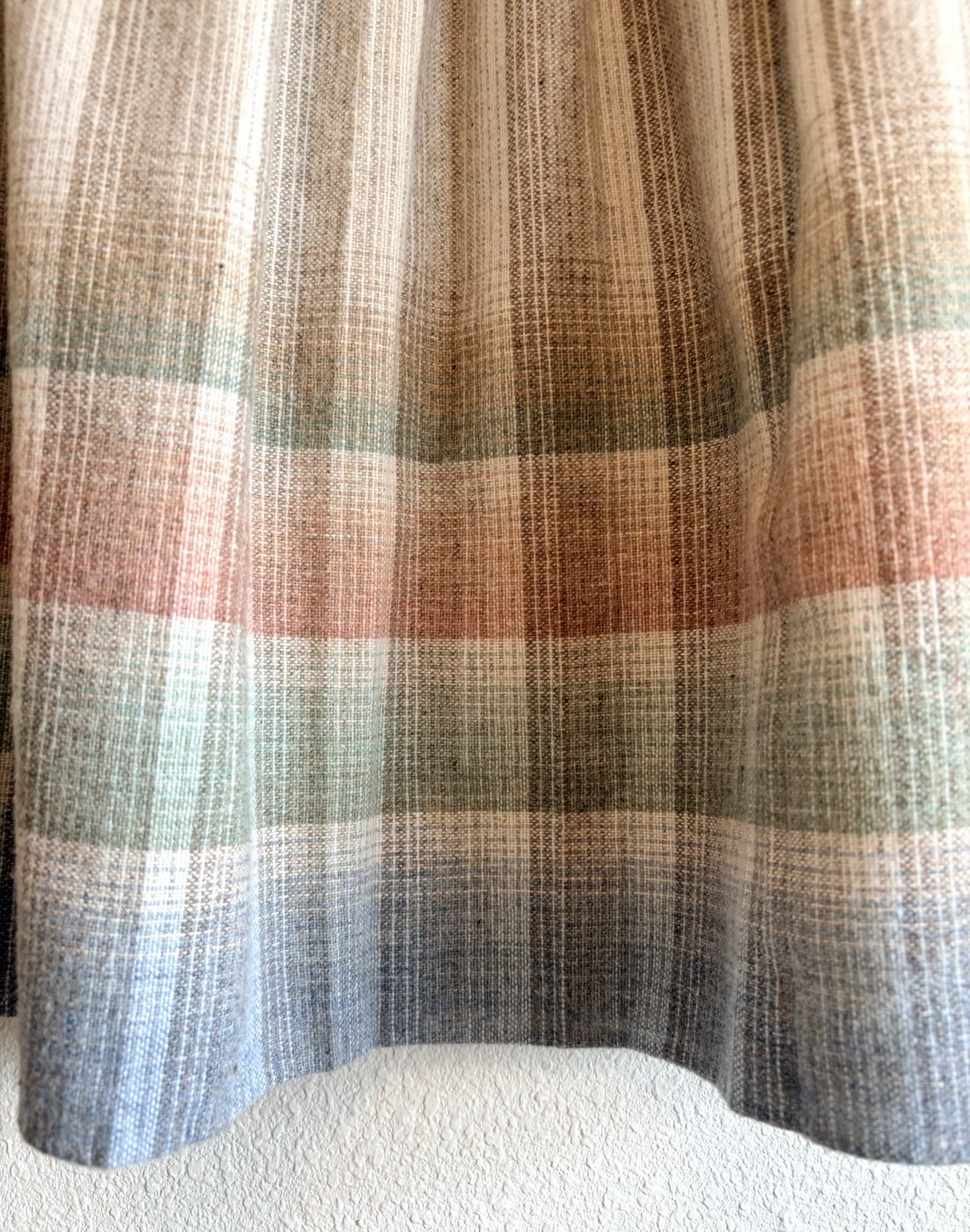 VTG 50s 60s Tartan PLAID WOOL SKIRT Pleats Striped Pastels MIDI W30 USA made