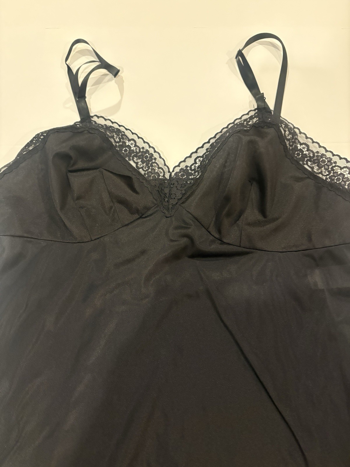 Vanity Fair Black Nylon Full-Length Slip Style 10-103 Size 26″ 36/42 Lace Trim