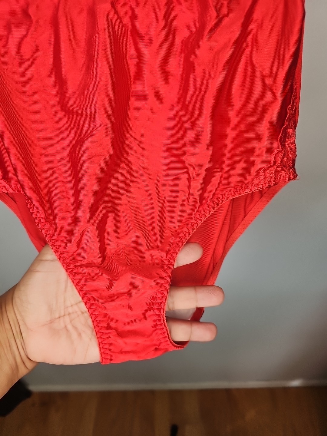 Vintage Vanity Fair Red Panties Lace Detail Style 13-074 Size 6 / 42
