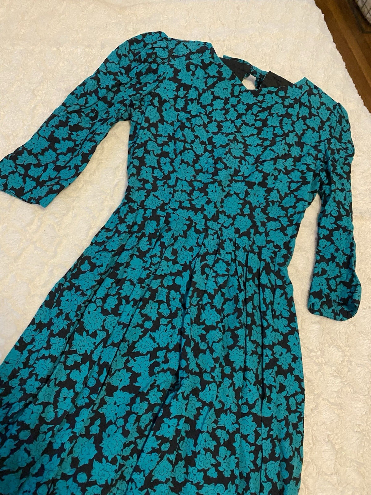 Vintage Petite Lanz 80’s Black Green Floral Dress Cottagecore Size 2 Open Back