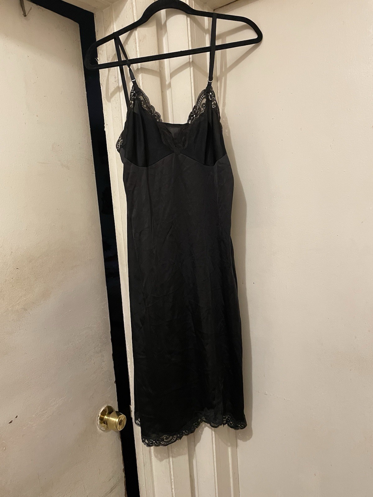 Vintage Vanity Fair Black Lace Trim Nylon Full Slip Nightgown Size 38 Large