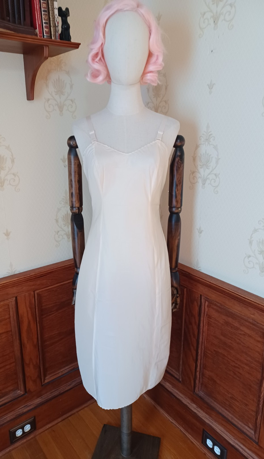 Vintage 1970s Union-Made Wonder Maid Ivory Cottagecore Coquette Lingerie Dress
