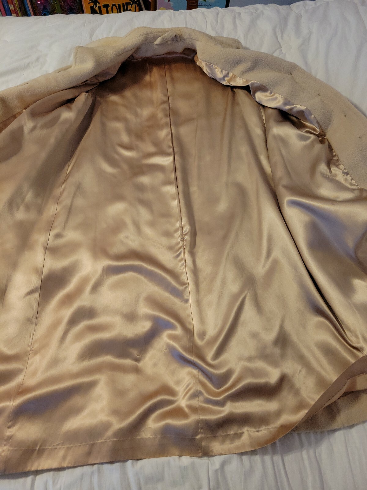 BEAUTIFUL Vintage Juli De Roma Wool Coat, Stevens Forstmann Fabric, 22″ pit-pit