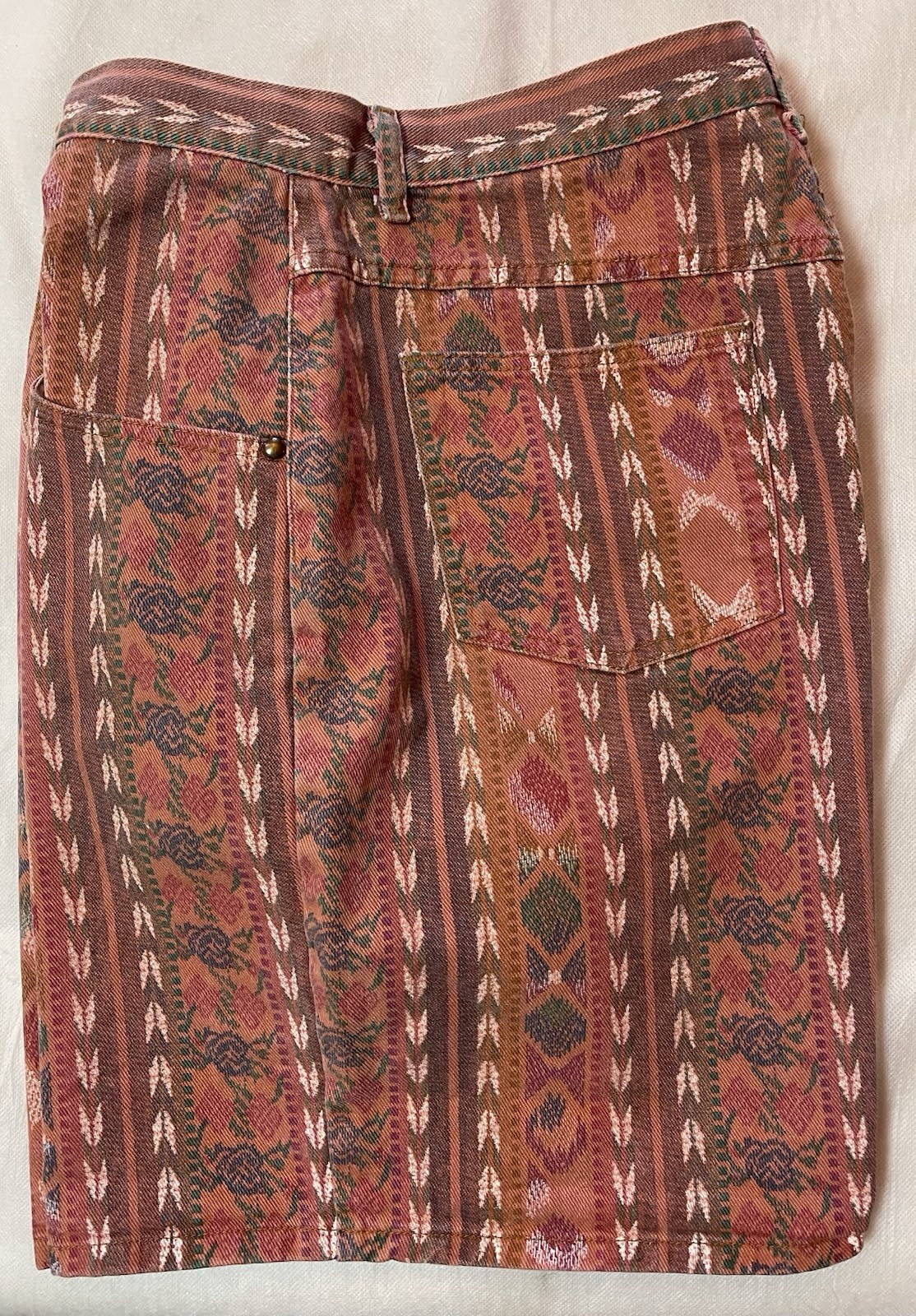 VINTAGE DENIM REPUBLIC Womens 15/16, High Waist, Southwest Design, Jean Shorts