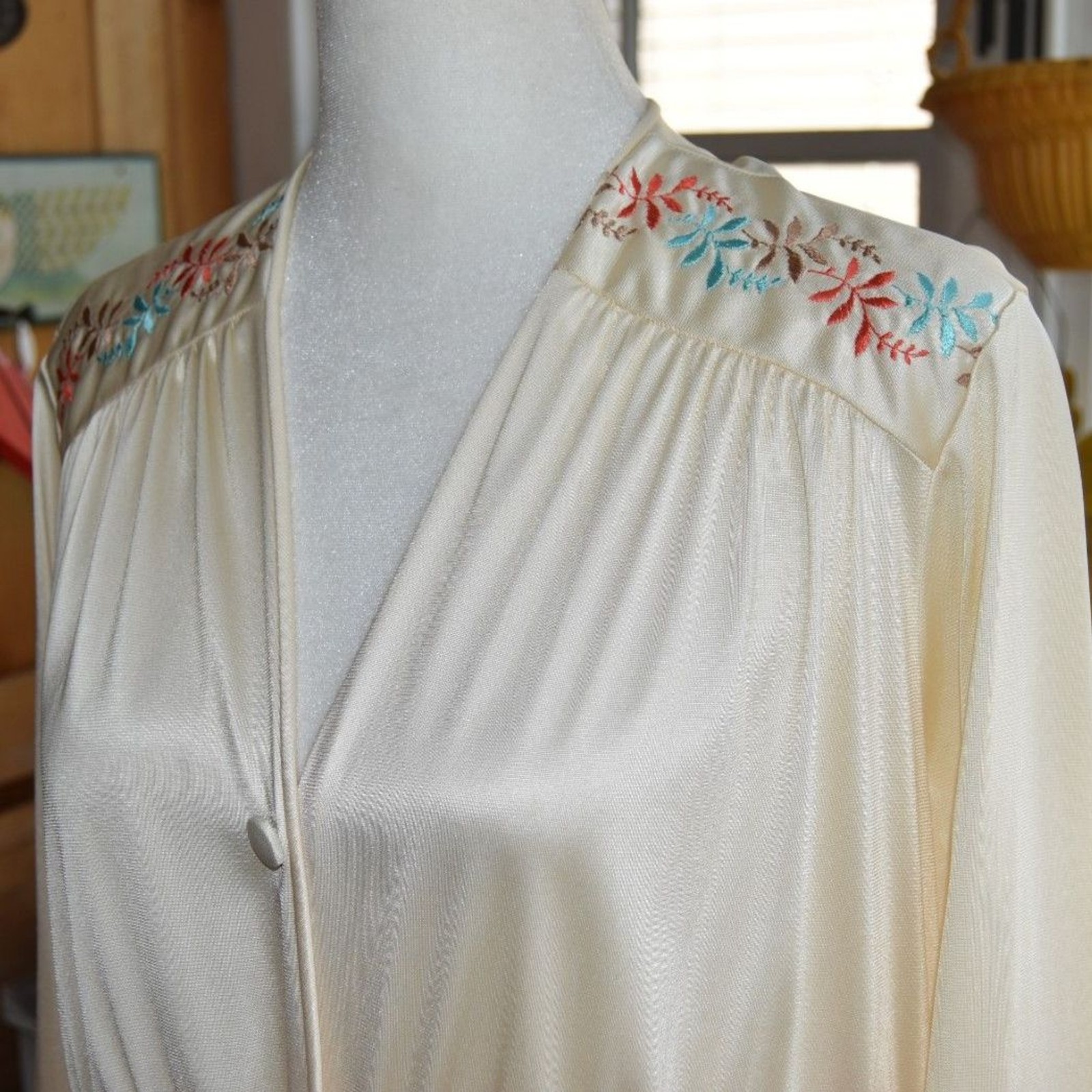 Vintage JCPenney Embroidered Hostess Gown Cream Maxi Loungewear L XL