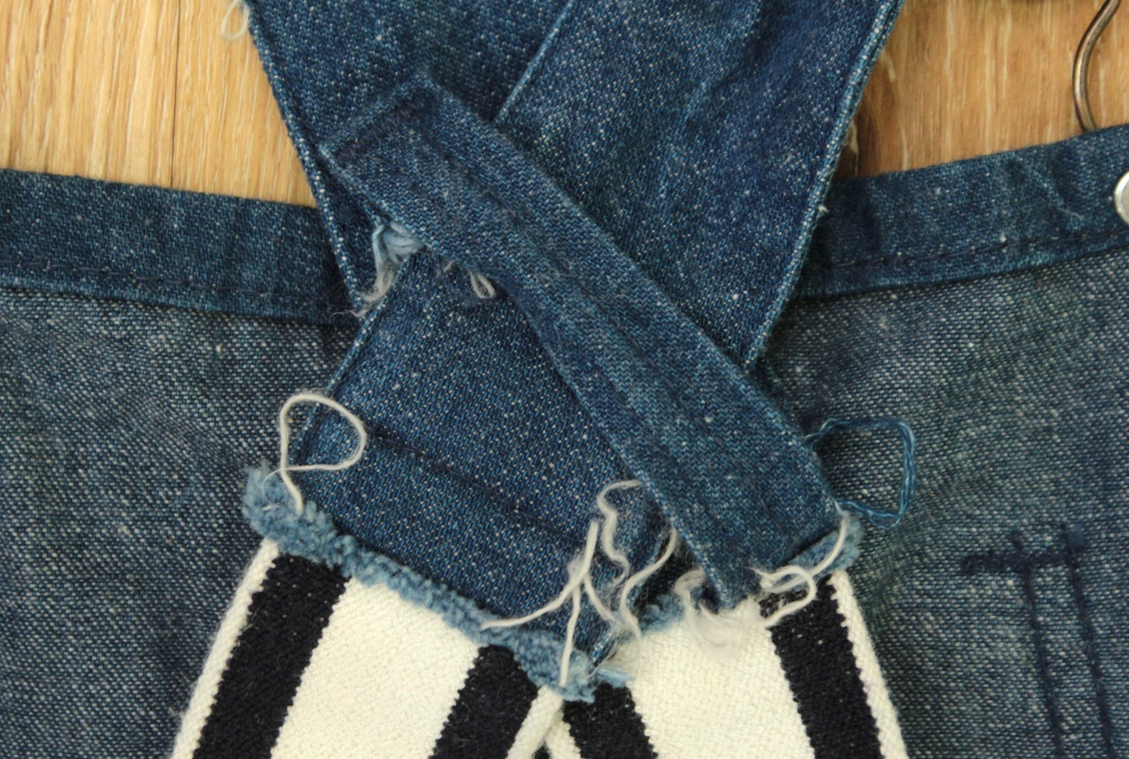 VTG Women’s 70s Dark Blue Denim UFO Bellbottom Overalls Sz XS/S 30″ 1970s