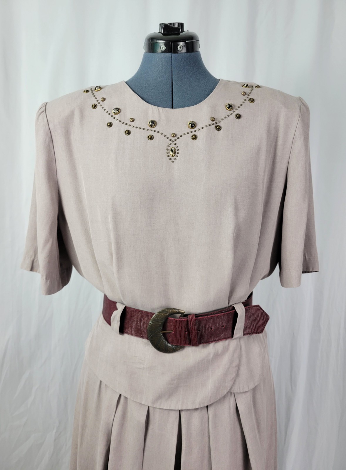 Vintage Impulsive Grey/Tan Blouson Dress w Peplum & Stone Accents Size 14