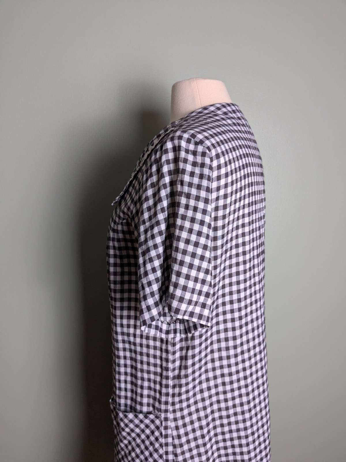 Vintage 1960s Black White Gingham Zip Front Shift Dress