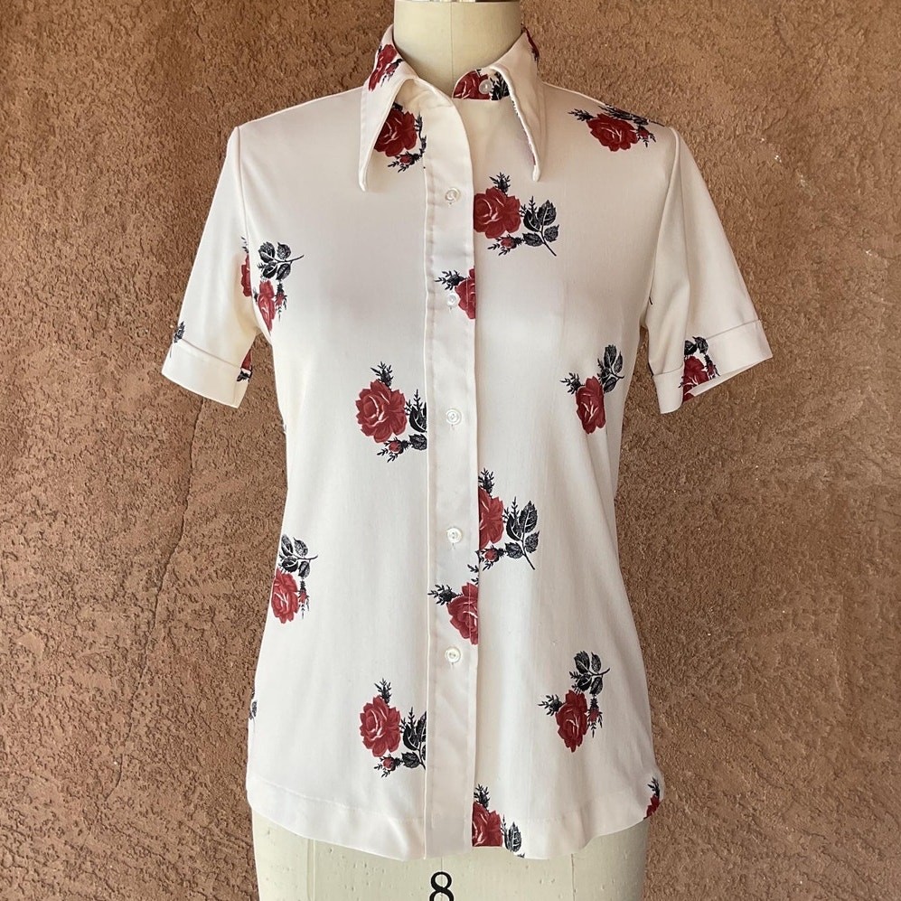 Vintage 70s Sears Floral Button Up Shirt Cream Rose Print Dagger Collar Top