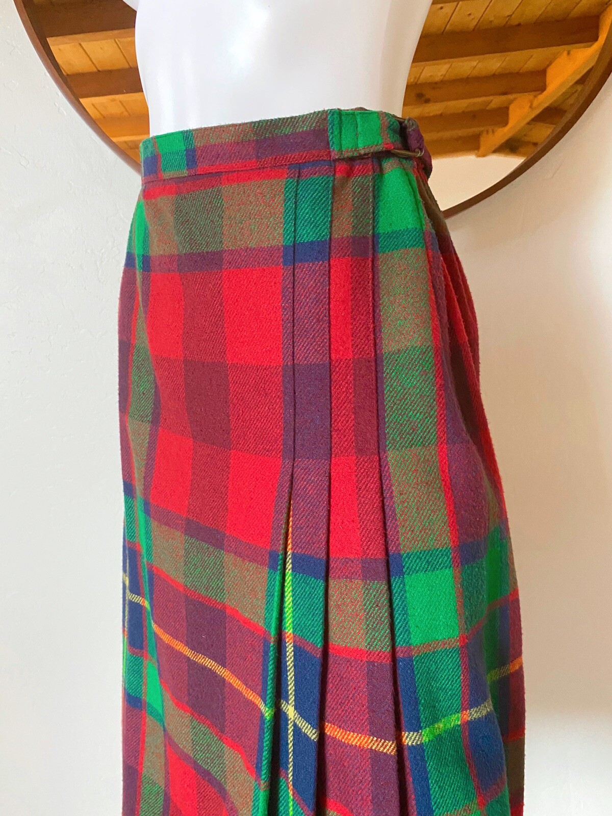 VTG 80’S HABERDASHERY PLAID SKIRT WOOL FRONT PLEAT SIDE ZIP BUCKLE FITS 26-28″W