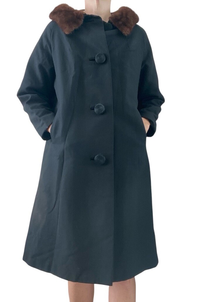 Hockanum Fabrics Steven Vintage 1960s Mink Collar Waterproof Long Coat Jacket M
