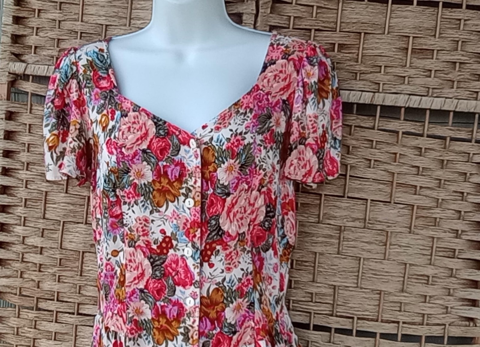 Vintage 80s Country Romance Floral Rayon Garden Party Tea Dress
