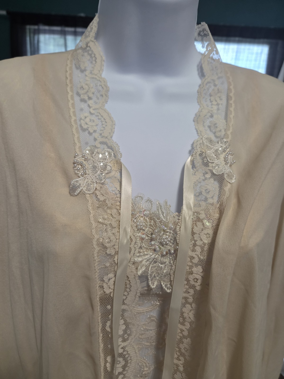 Vtg Petra Fashions SM Cottagecore CORSETTED LINGERIE IVORY GARTER ROBE SEXY