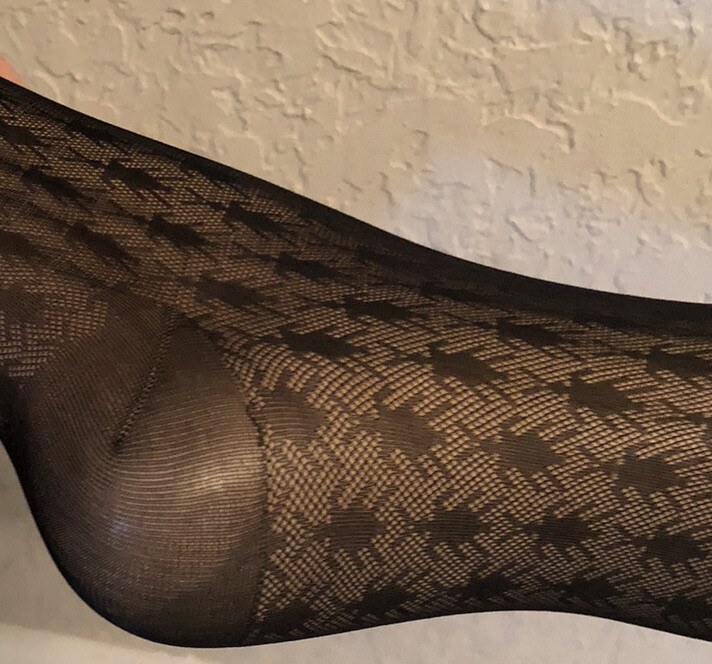 English Rose Textured Stockings With Beetle Design