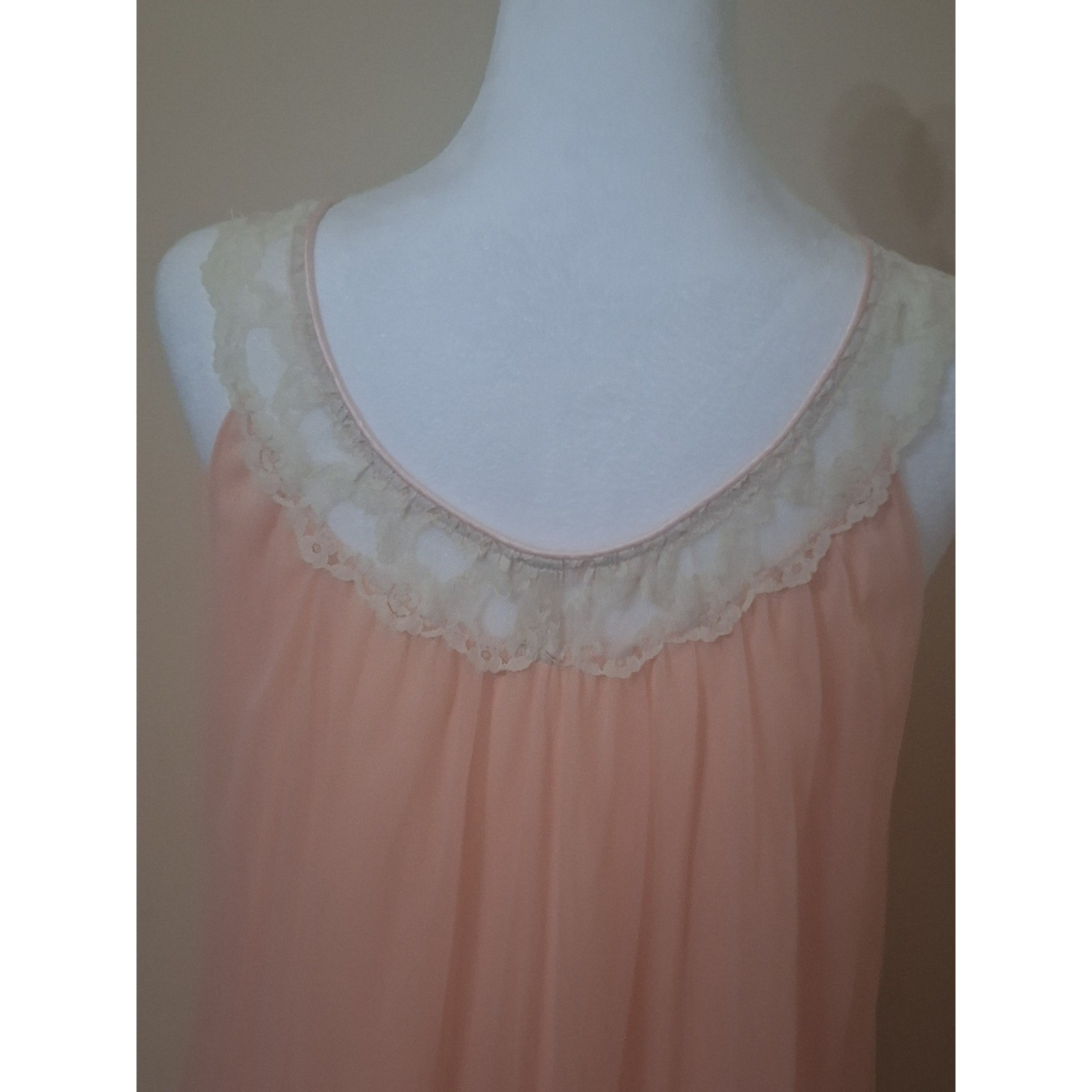 Vintage Pink Night Gown Nighty Lace Maxi Romantic Flowy Sleeveless