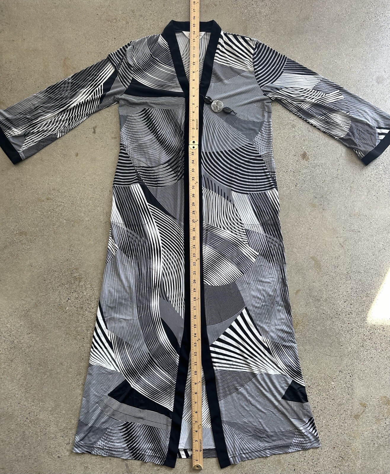 Vintage Diamond Tea Black & White Geometric Psychedelic Abstract Zip Robe Sz S