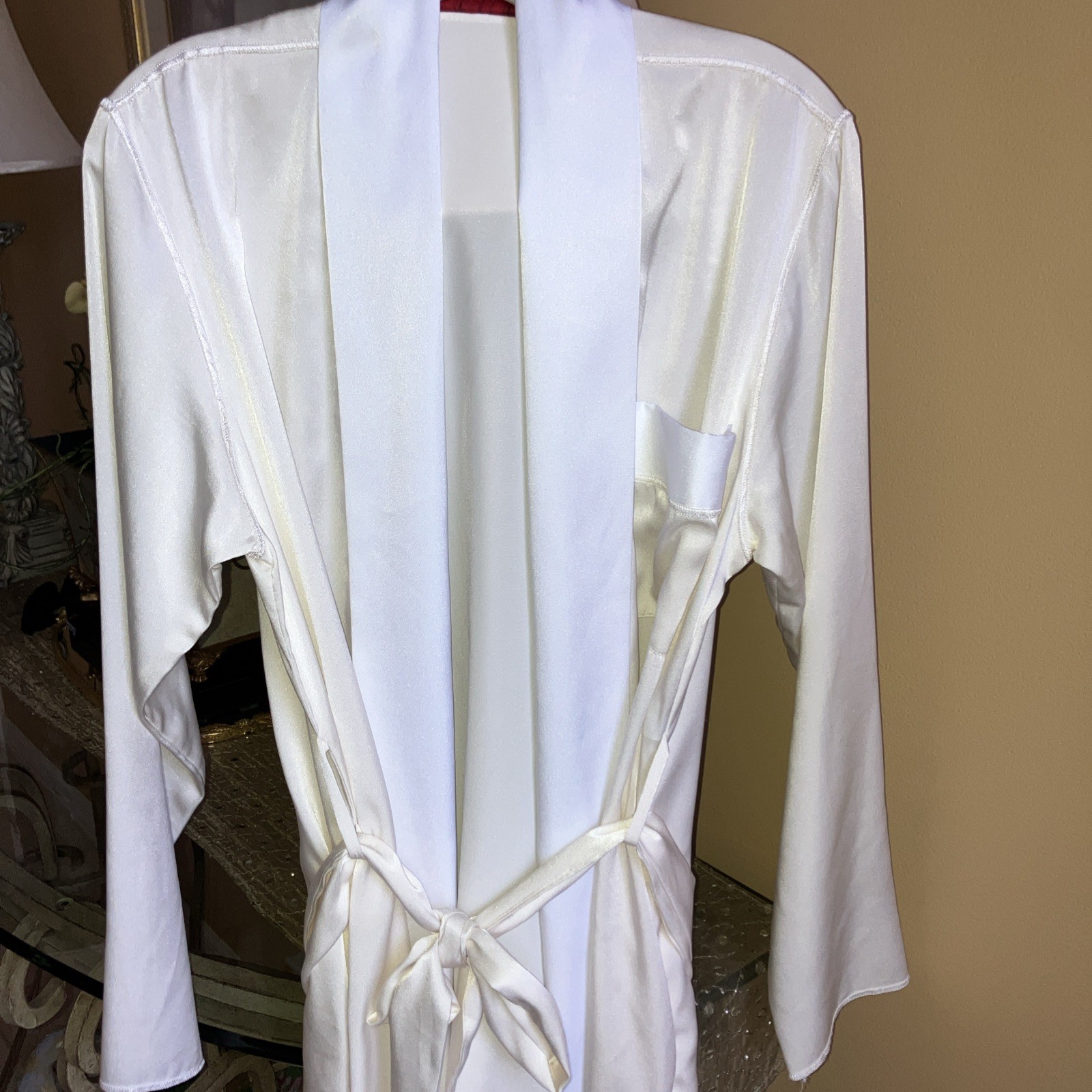 Fernando Sanchez Robe Short Cream/ White Trim Pockets. Belt Med