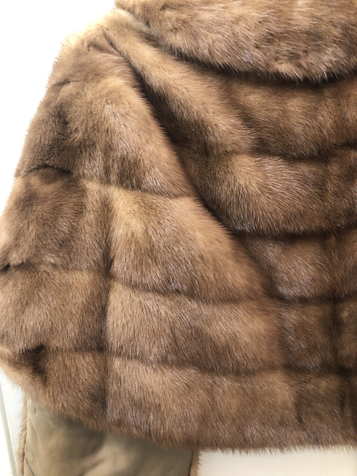 Antique McInerny’s of Honolulu Women’s Fur Stole Vintage