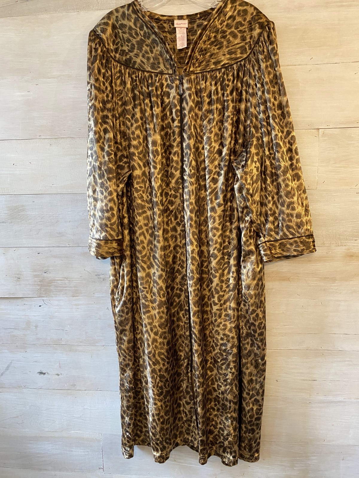 Vtg Secret Treasures Cheetah Long 3x Housecoat Nightgown MooMoo Muumuu Pocket